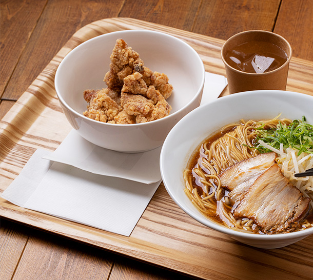 ラーメンと唐揚げ